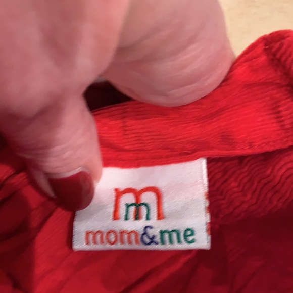 Mom & Me Smocked Dress Sister Set. Excellent Condition. - Picture 2 of 4